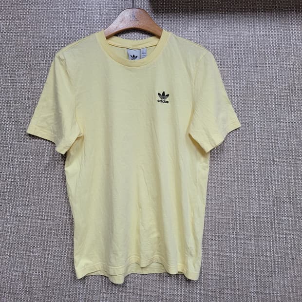 S 95사이즈 아디다스 반팔 티셔츠