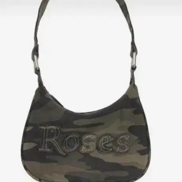 (새상품) 2000아카이브 카모숄더백 더현대