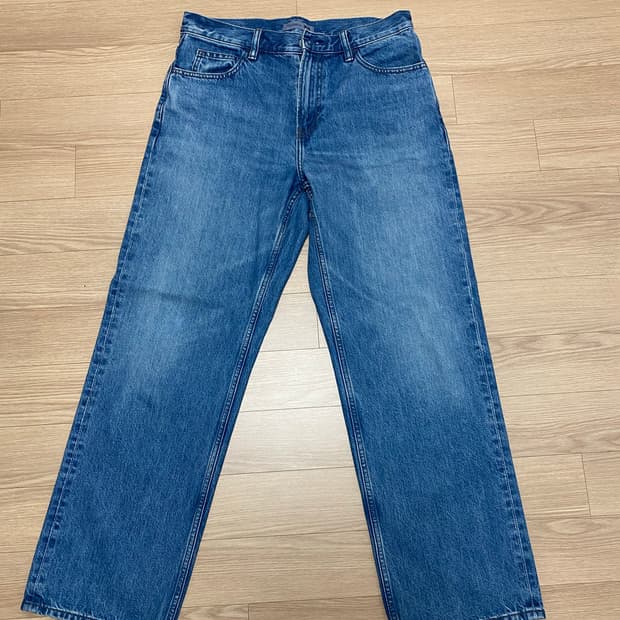 유니클로jwa 스트레이트진 중청31사이즈