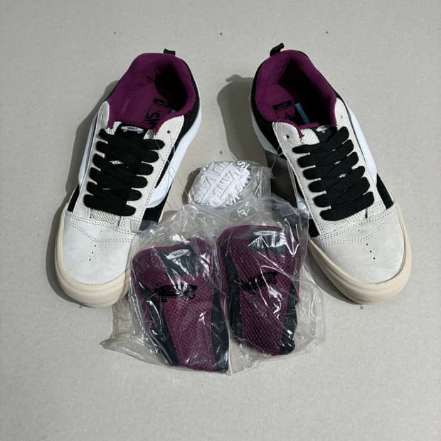 반스 볼트 뉴스쿨 VLT LX 데빌스 디테일 화이트 280사이즈