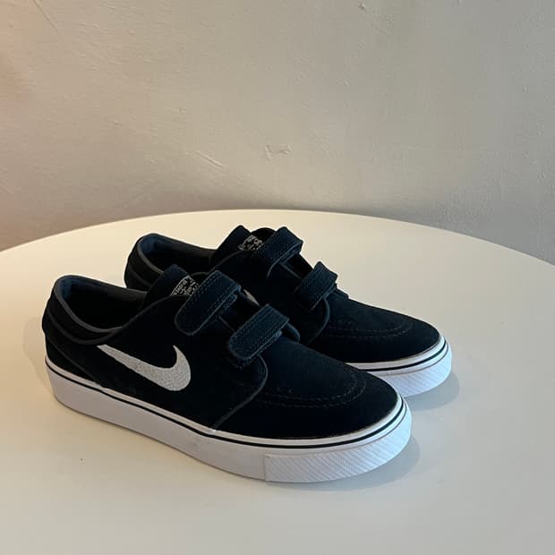 (215)  나이키 스테판 야노스키 AC 검흰 