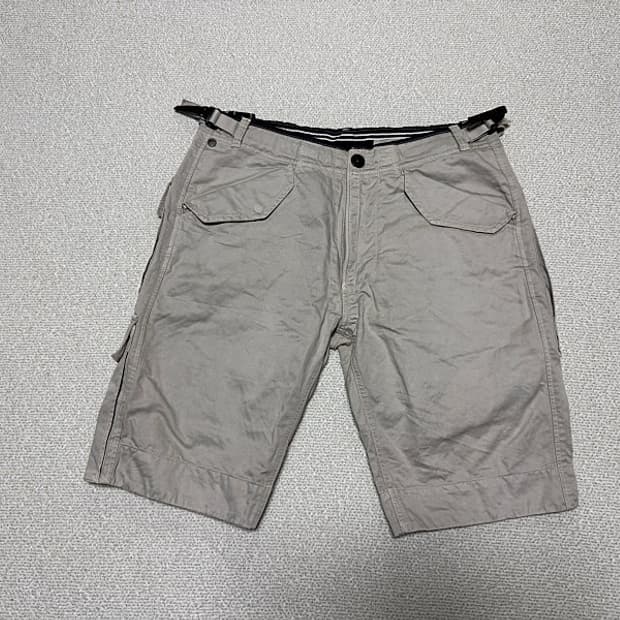 스톤 아일랜드 카고 반바지 남성용 32인치