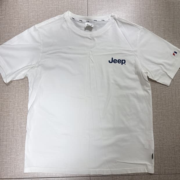 Jeep 스몰 로고 반팔 티셔츠 화이트 L