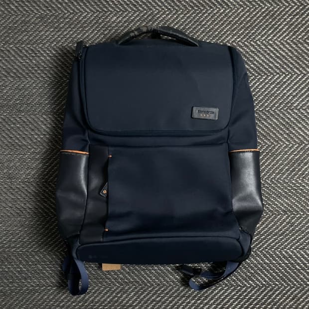 샘소나이트 미니멀 네이비 백팩o 5262