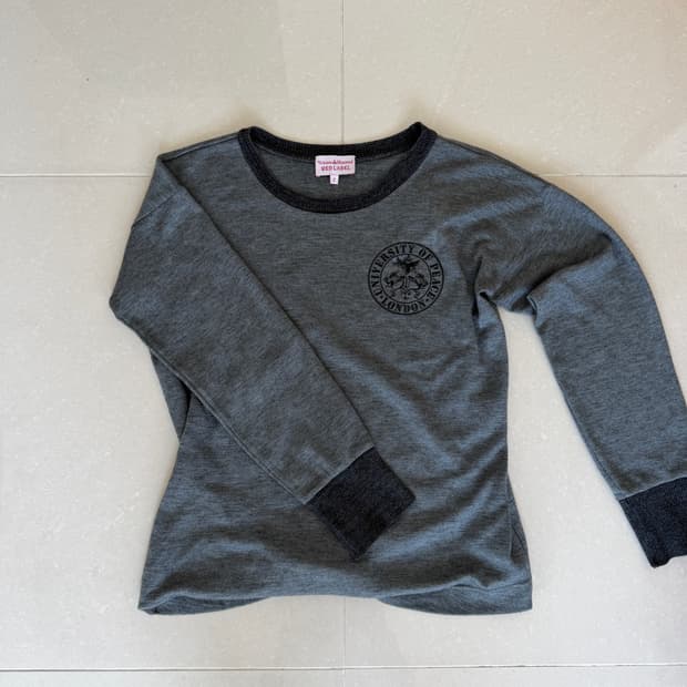 Vivienne Westwood University of peace 탑