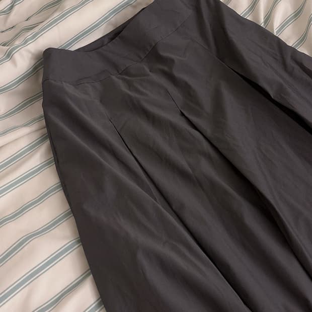 그레이 플리츠스커트