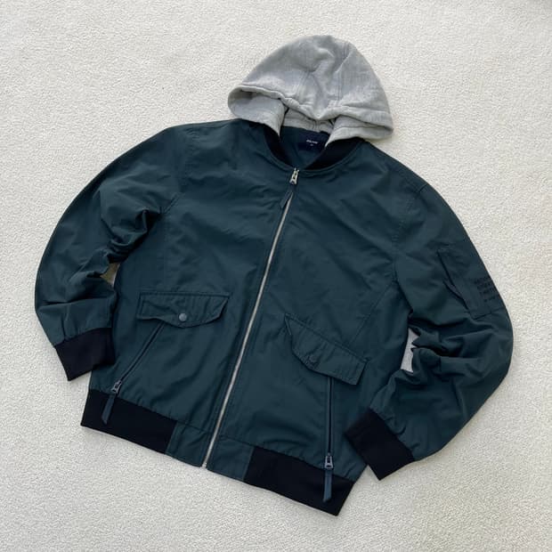 105 폴햄 디태쳐블 후드 항공점퍼 0324M