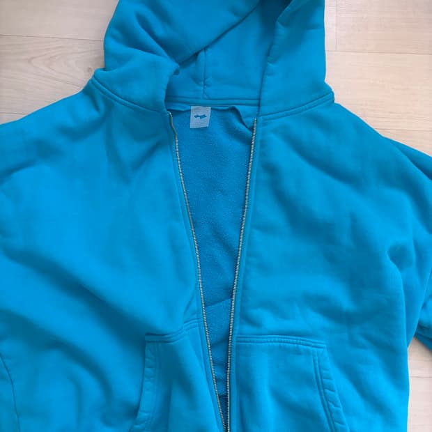 Skylrk 후드집업 수퍼블루 xxl 판매합니다