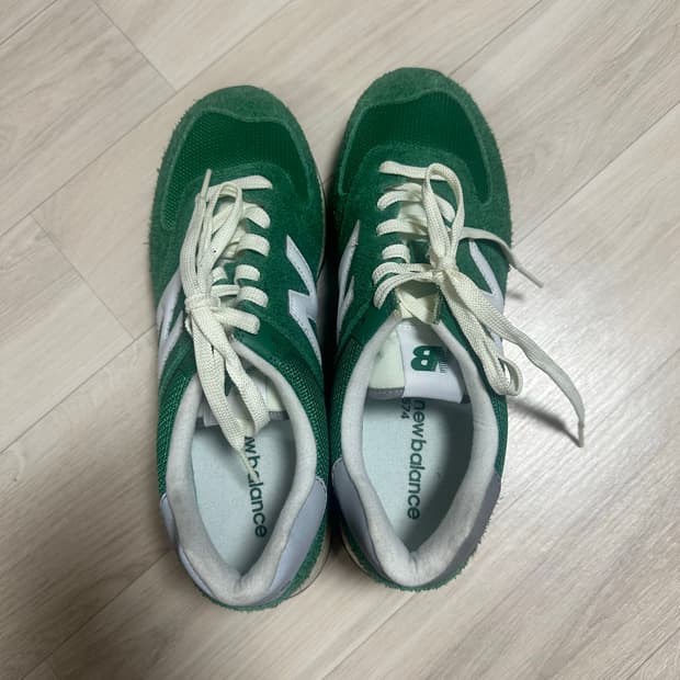 뉴발란스 999휴머니티
