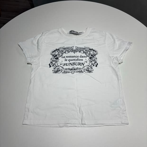 sunburnproject 로고 티셔츠
