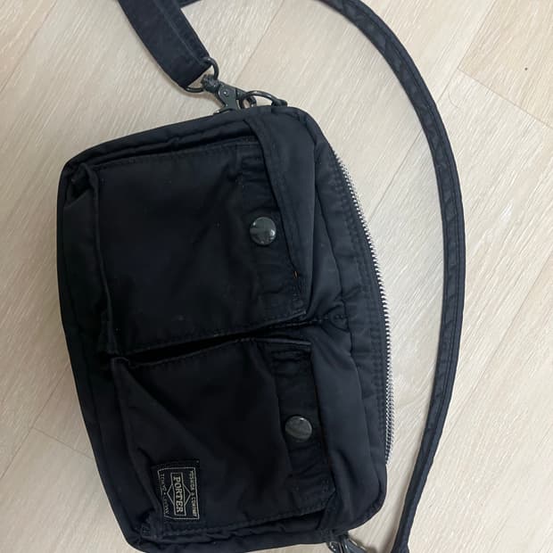 포터 탱커 숄더백 블랙 622-78809 팝니다