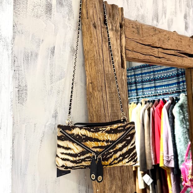 돌체앤가바나 타이거 그래픽 미니 체인 백