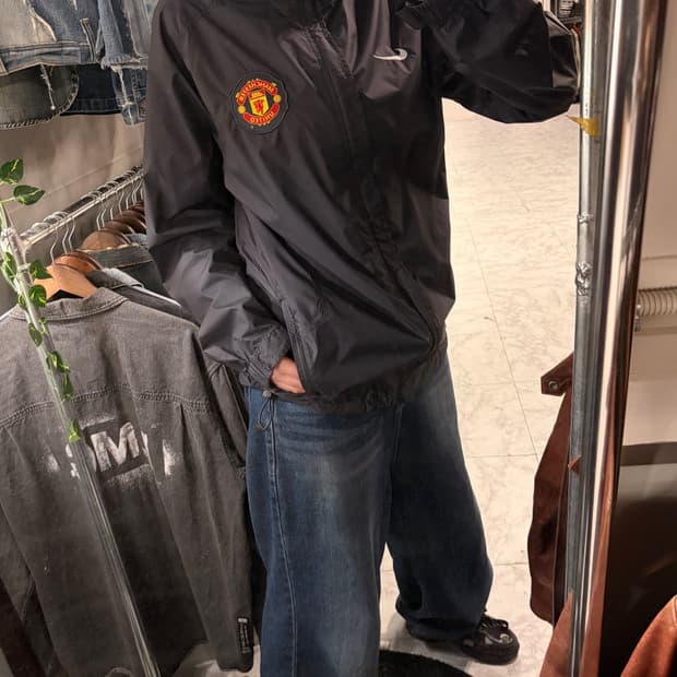 (정품/M)나이키 맨체스터유나이티드 바람막이a1