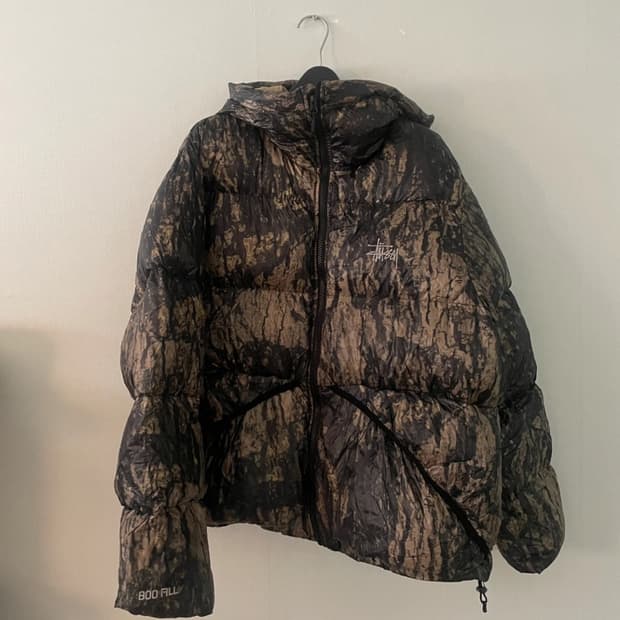 스투시 다운 파카 마이크로 립스탑 렐릭 카모 