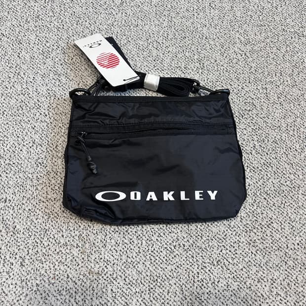 오클리 크로스백 