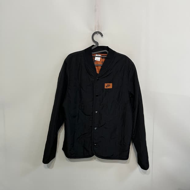 나이키 블랙 버튼 누빔 자켓 95 남녀공용 상태최상