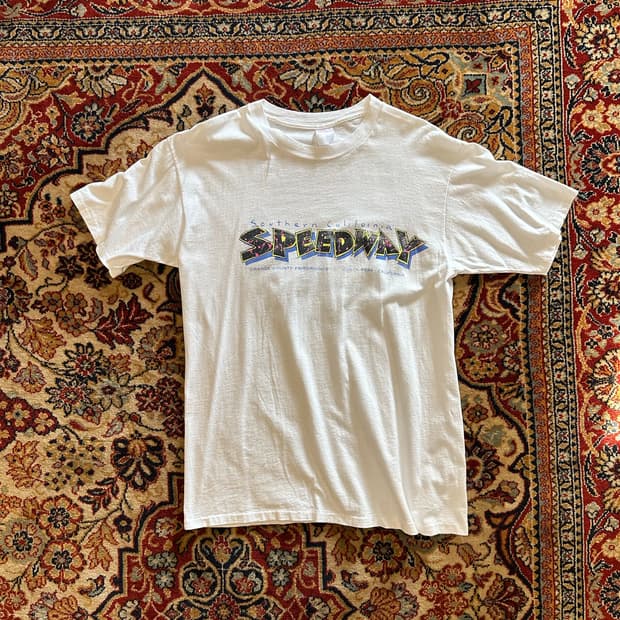 90s 캘리포니아 "Speedway" 더트 트랙 레이싱 티셔츠 - XL