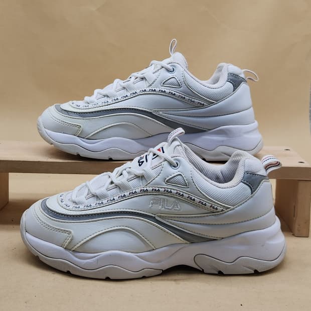 휠라 레이 테이피 테입 스니커즈 255