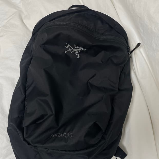 아크테릭스 헬리아드 15 백팩 블랙