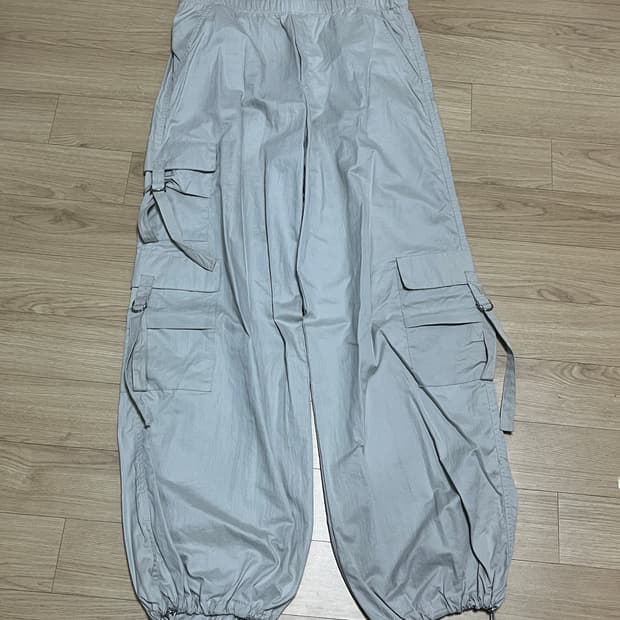 자라 파라슈트 카고 팬츠