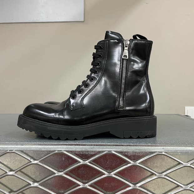 프라다 블랙 레더 컴뱃 부츠 37.5