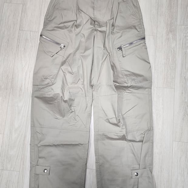 이에이IEY 앵글 카고 팬츠 베이지 M (짱구대디 콜라보)