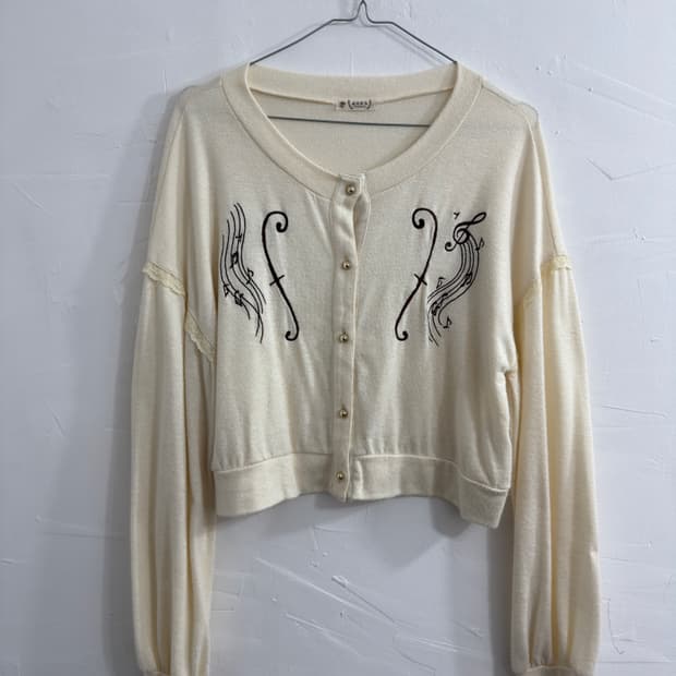 axes femme music cardigan