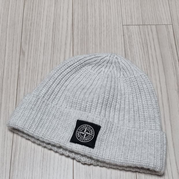 스톤아일랜드 비니