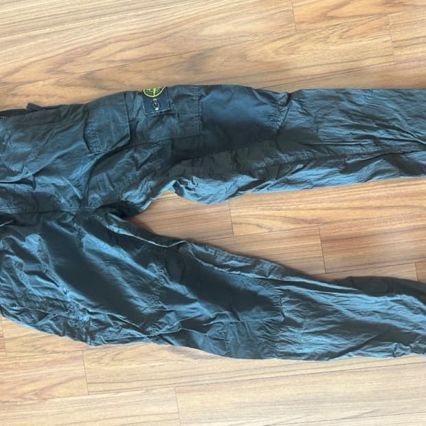 스톤아일랜드 나일론 메탈 카고 조거 팬츠 S