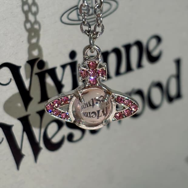 풀박스) 비비안웨스트우드 핑크 라인스톤 펜던트 목걸이