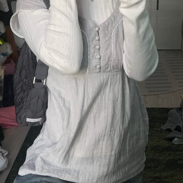 빈티지 콩버튼 레이스 반팔 블라우스