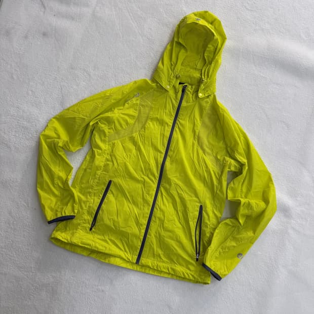 105 프로스펙스 경량 바람막이 0324T