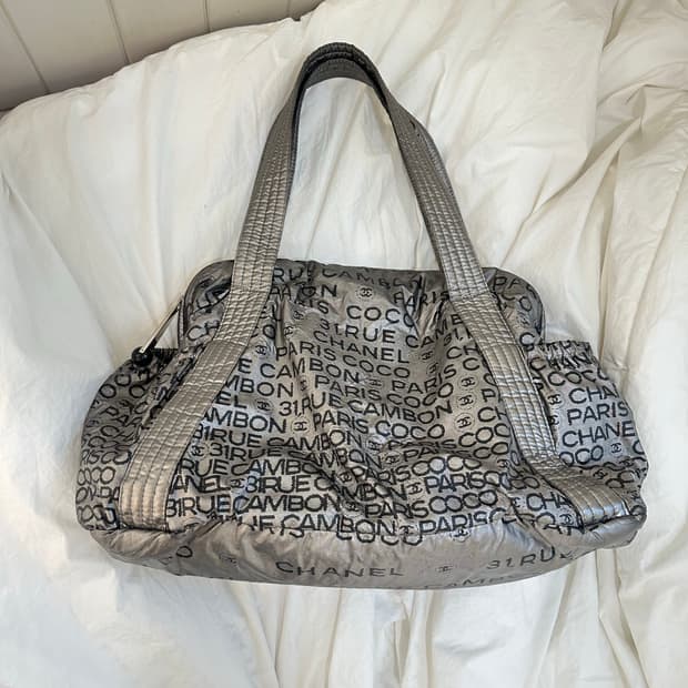 [A 정품] 샤넬 크루즈 토트 숄더백 실버