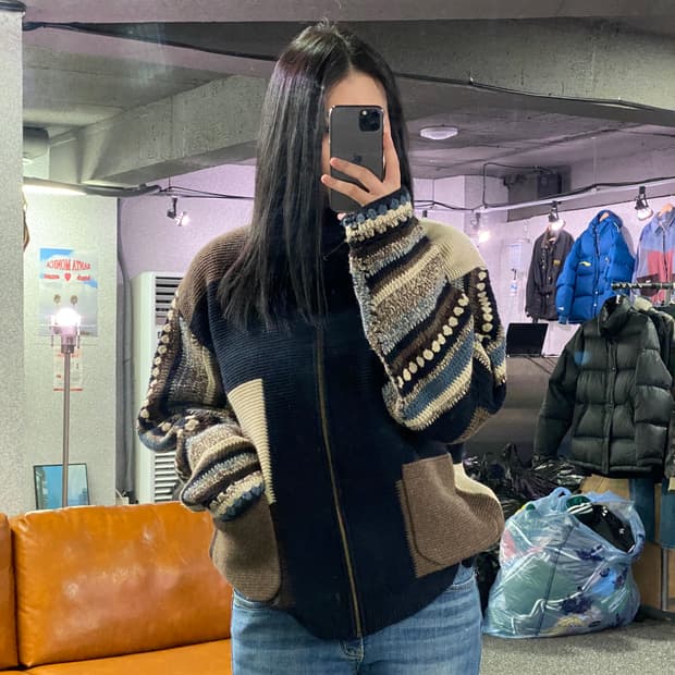 예스아이씨 컬러블럭 크로셰 스웨터 집업 자켓 B3519