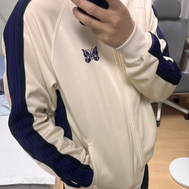 니들스 트랙자켓 별주 모델 (교환 가능)