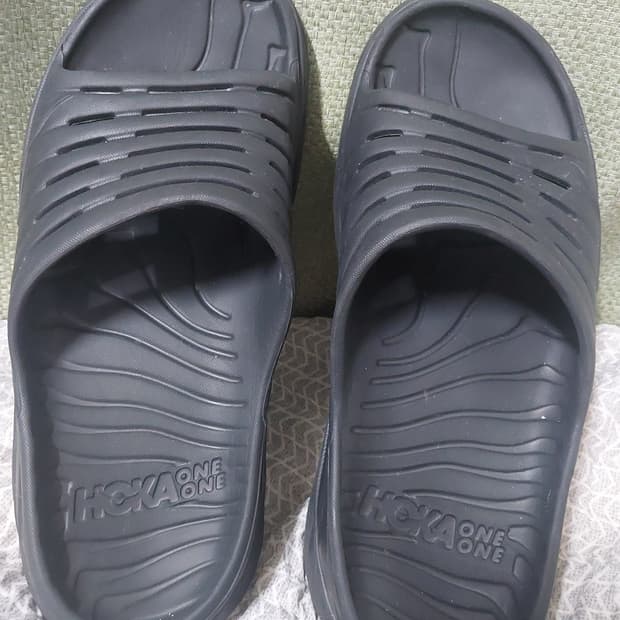 호카 오네오네 카와이 슬라이드 블랙