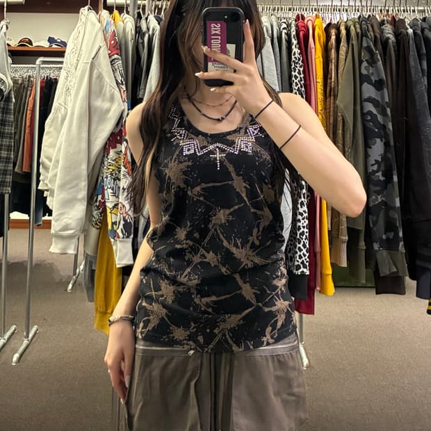 L)Japanese vintage y2k 스터드 디테일 나시