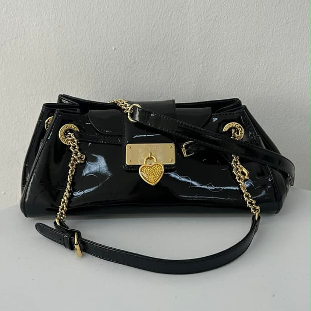 러브캣 페이던트 레더 하트 락 체인 호보 숄더백