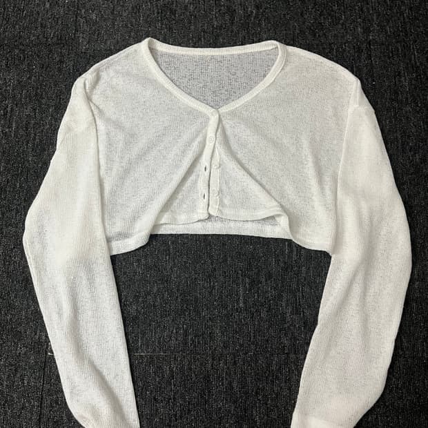 화이트 니트 크롭 간절기 가디건
