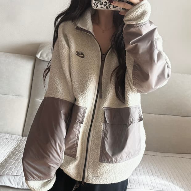 나이키 화이트 모카 투웨이 쉐르파 후리스