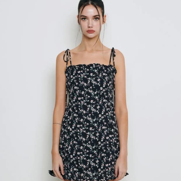 낫유어로즈 미니 프릴 원피스 블랙