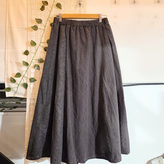 sm2 차콜 패치워크 롱스커트