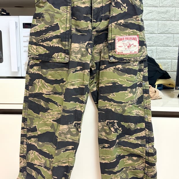 트루릴리젼 카모 카고 팬츠 S사이즈