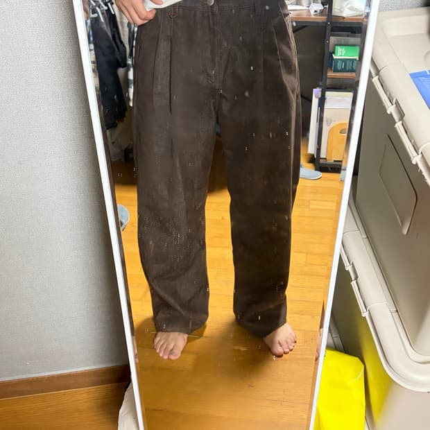 포트너스 Two tuck wide brown jeans 