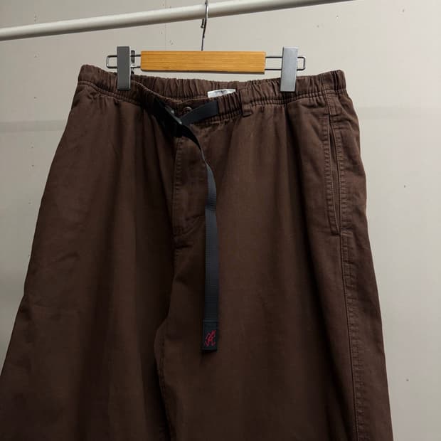 그라미치 브라운 팬츠