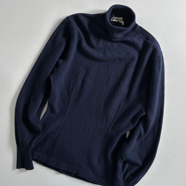 CDG 꼼데가르송 네이비 터틀넥 니트