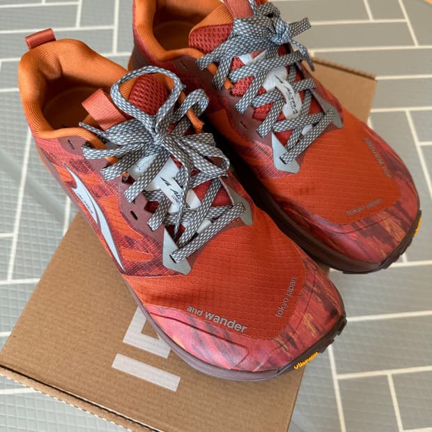 앤드원더 X 알트라 론 피크 9 41사이즈