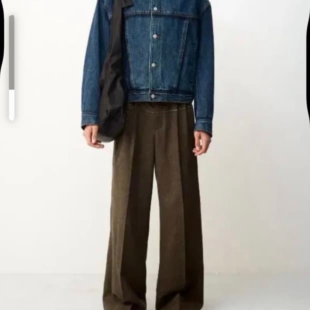 쿠어 23fw Raw cut 3 pleat 트라우저(카키)