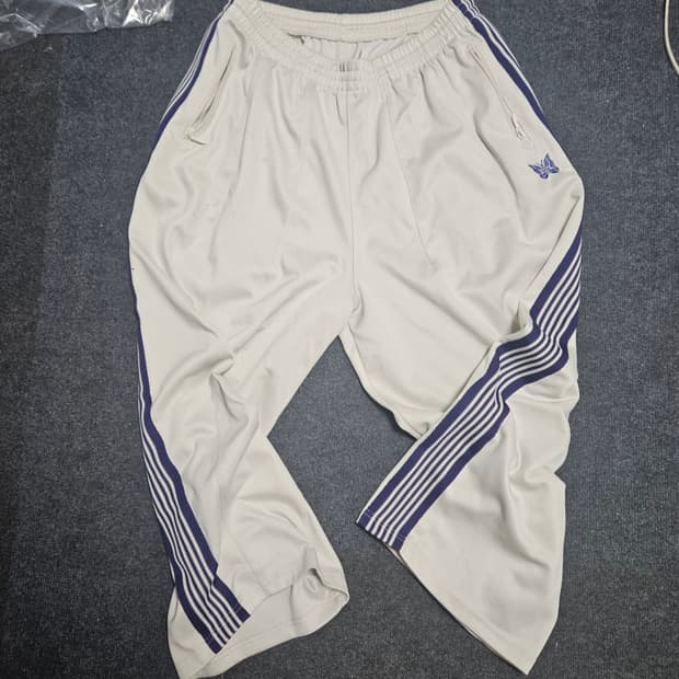 니들스 H.D. 트랙 팬츠 폴리 스무스 화이트 퍼플 XL