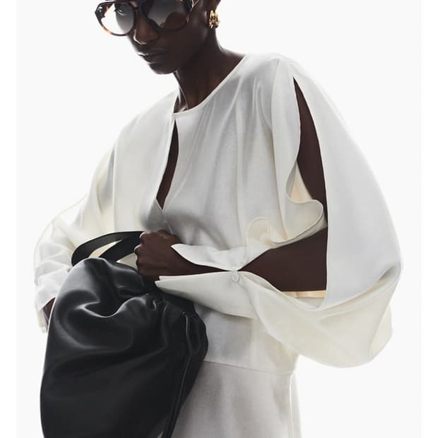 코스 오픈 슬리브 블라우스 34사이즈